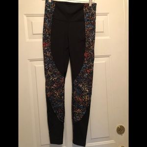 Great lululemon yoga and running pants